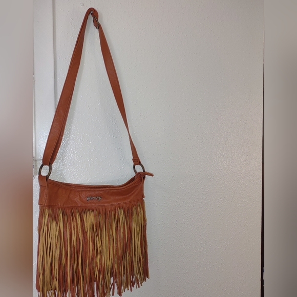 Roxy, fringe shoulder purse - Picture 2 of 4